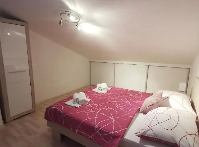 Guest House Greta Tribalj